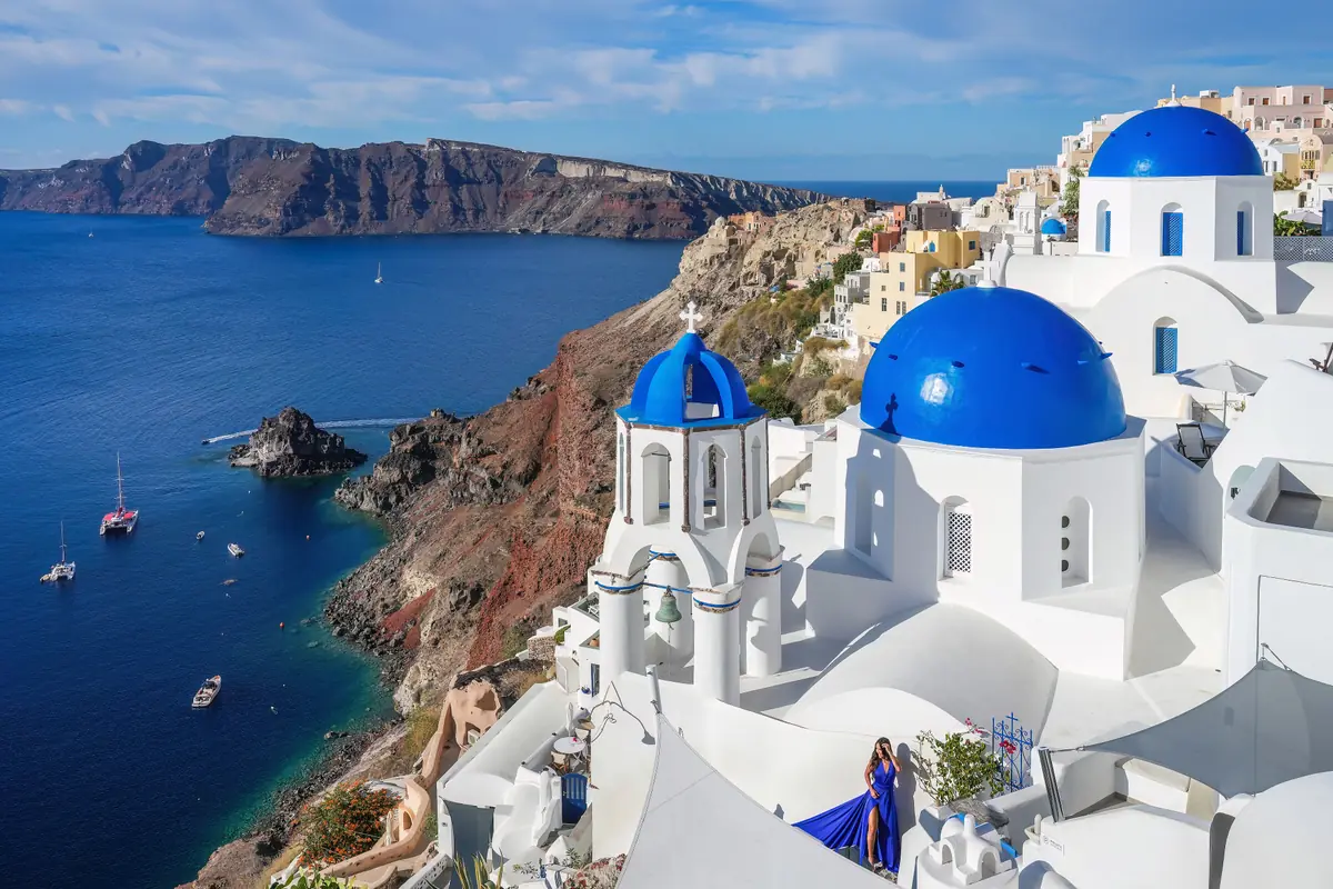 Os domos azuis de Oia, em Santorini
